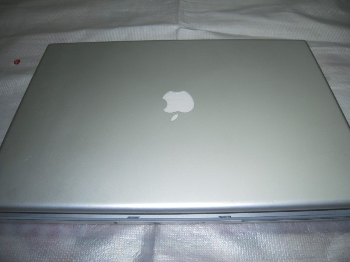Apple MacBook A1261