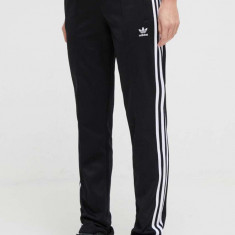 adidas Originals pantaloni de trening culoarea negru, cu model IU2521