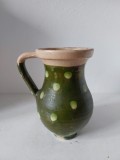 Ulcica ceramica veche, cana mare de lut galzurat, cu toarta, traditionala taraneasca, romaneasca Transilvania, 18cm inaltime, verde cu buline