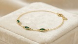 Cumpara ieftin Bratara din Argint 925 Placata cu Aur cu Trei Cristale Verde Smarald Marquise