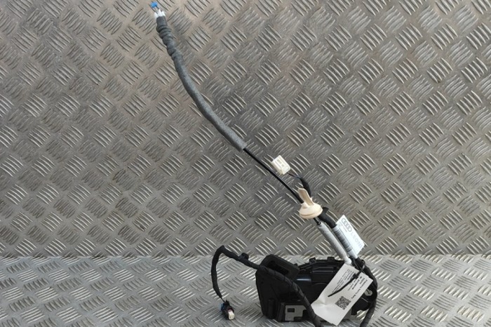 &Icirc;ncuietoare ușă st&acirc;nga față AUDI Q4 Sportback F4N 2024 OEM: 5TC837015D | 31966706