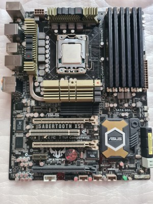 Kit Gaming Retro Asus X58 Sabertooth + Xeon X5650 12 nuclee + 24gb ddr3 Corsair foto