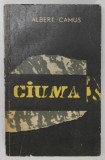 CIUMA de ALBERT CAMUS , coperta de HARY GUTMAN , in romaneste de MARIN PREDA , 1965 *EDITIE BROSATA