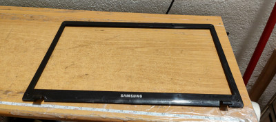 Rama Display Laptop Samsung NP300E71#A5062 foto