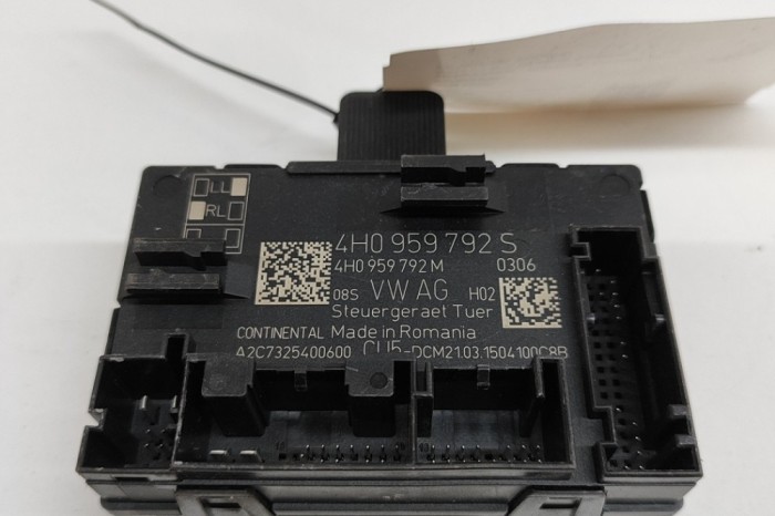 Modul de control ușă st&acirc;nga față PORSCHE CAYENNE 92A 2015 OEM: 4H0959792S,4H0959792M,A2C7325400600 22404359