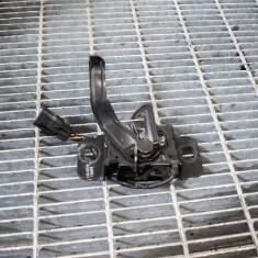&Icirc;ncuietoare capota OPEL ASTRA J 2011 OEM: 13345628 | 3249030
