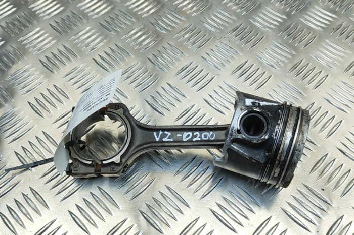 Piston FIAT DOBLO MPV 119_, 223_ 2010 OEM: 73502643,55208624 31521048