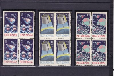 ROMANIA 1965 LP 611 COSMONAUTICA BLOCURI DE 4 TIMBRE MNH foto