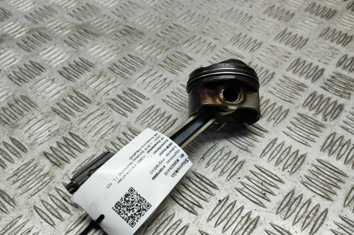 Piston FORD FIESTA VI Van 2016 30826459