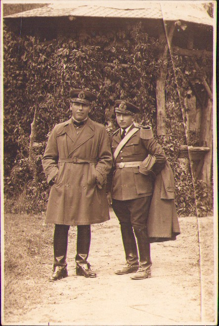 M598 Ofițeri rom&acirc;ni, perioada interbelică