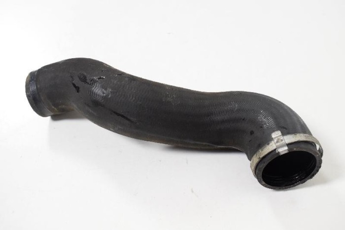 Furtun intercooler dreapta VOLVO V70 II SW 2006 3352866