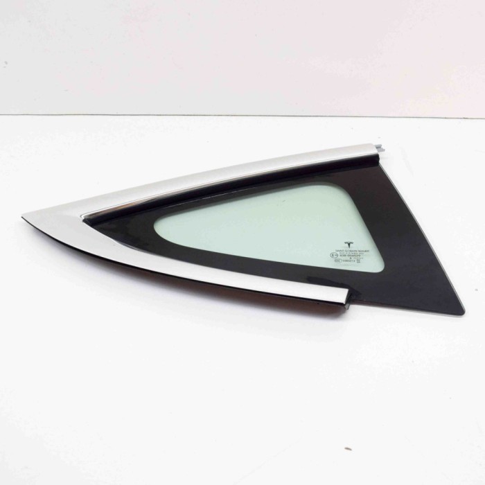 Geam lateral dreapta spate TESLA MODEL 3 2020 OEM: Sedan | 15086704