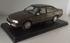 Macheta Opel Senator B 1987 gri - IXO/ Hachette 1/24