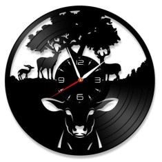 Ceas de perete decorativ &ldquo;Majestic Deer&rdquo;, lucrat manual din disc de vinil (Vinyl Record), design vanatoare si natura, Negru, 30 cm