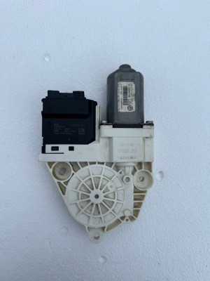 Modul/Motoras Usa VW (3C8959794/ 3C8959704D, 3C8839462M) foto