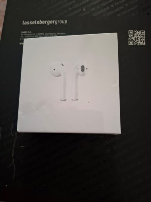 Casti airpods foto