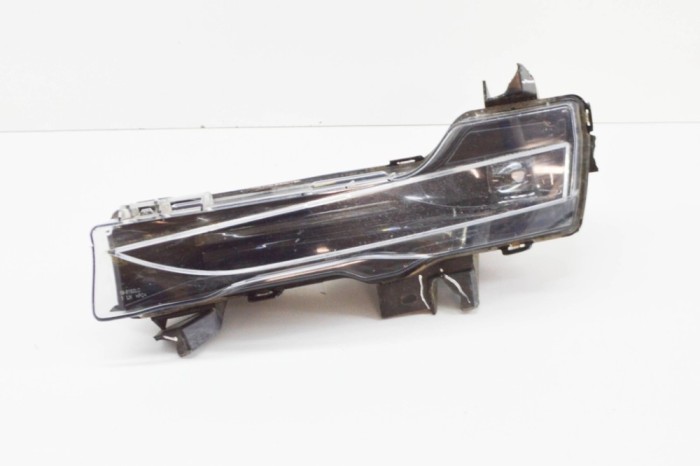 Proiector ceață st&acirc;nga față TESLA MODEL 3 2021 OEM: 1624797-00-A 20813706