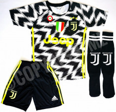 Compleu Echipament pt. copii 5-14 ani Juventus RONALDO model 2019-2020 foto