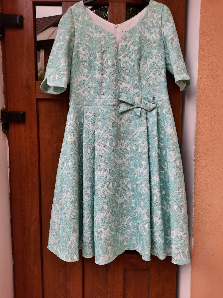 Rochie eleganta din brocart verde turcoaz marimea 48. | arhiva Okazii.ro