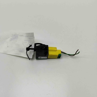 Senzor de impact st&amp;acirc;nga spate VW PASSAT Variant B7 365 2012 OEM: 5N0959351B | 30659208 foto