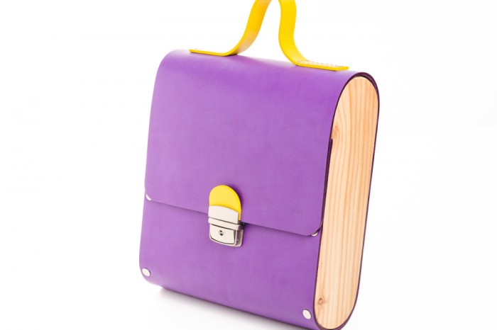 Rucsac dama din piele naturala si lemn reciclat, lucrat manual, Dory, Handmade, Mov, Produsa in Romania