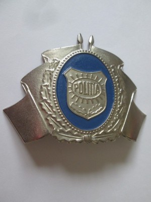 Semn de arma /cuc cascheta nou Politie anii 90,dimensiuni:93 x 67 mm foto