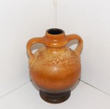 Vaza cu anse decorativă ceramică emailată fat-lava, handmade - VEB Steingutfabrik Strehla 4107, Germania de Est