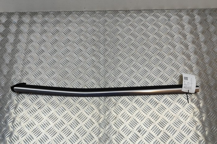 Chedar geam ușă dreapta spate MERCEDES-BENZ GL X166 2014 OEM: A1666902280,A1666904400 22854716