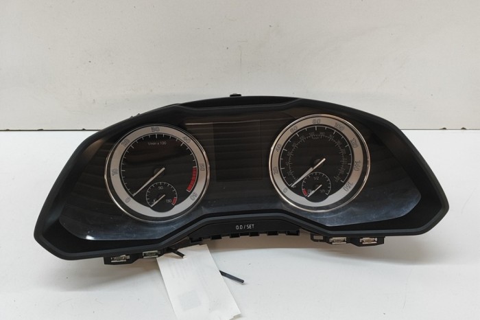 Ceas de bord SKODA SUPERB III Estate 3V5 2021 OEM: 3V0920951F | 31890991