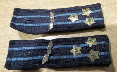 C1 4 - Grade militare - comunism - manta ploaie - colonel aviatie foto