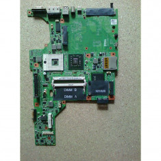Placa de baza defecta Dell Latitude E5400 (1 slot de ram nu functioneaza. in rest placa este buna) foto