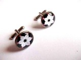 Butoni motiv floral stilizat pe fundal negru, butoni camasa barbati 33407