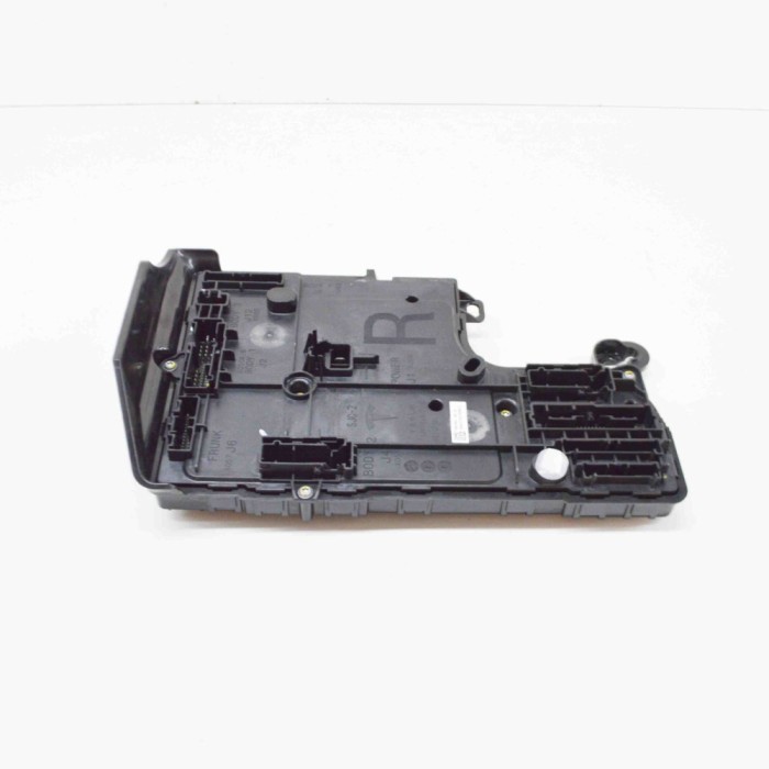 Modul de confort TESLA MODEL 3 2021 OEM: 1497848-00-E,1567454-00-B,1566853-00-A 20815156
