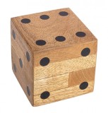 Cumpara ieftin Set 8 decoratiuni Zaruri 10.5x10.5x10.5 cm