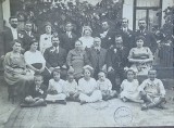 Cumpara ieftin Fotografie nuntă &ndash; Familia Luchian &ndash; Vaslui cca. 1928 &ndash; carton mare