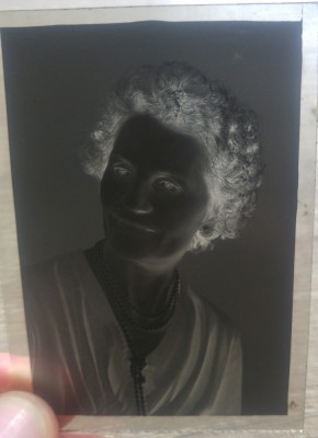 Negativ pe sticla foto