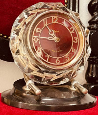 ceas mecanic de epoca Majak URSS sticla cristal foto