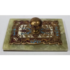 Prespapier din bronz aurit, decorat cu email policrom, montat pe marmura, Secol XIX