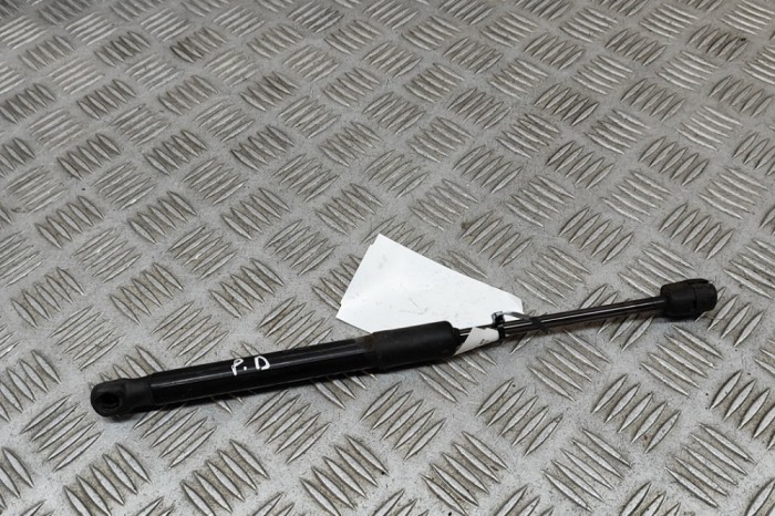Amortizor capota dreapta față AUDI A6 4G2, C7, 4GC 2015 OEM: 4G8823359A | 27477227