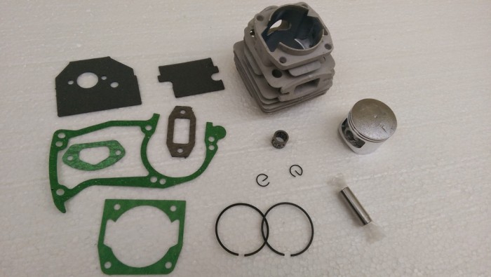 Kit Cilindru Set Motor + Piston + Segmenti + Garnituri Drujba Chinezeasca 43cc