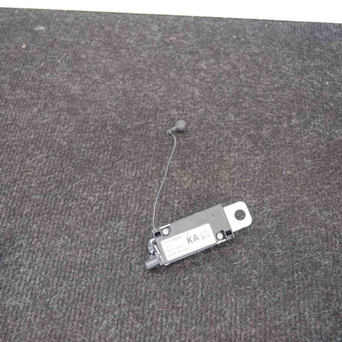 Amplificator de antena OPEL ZAFIRA TOURER C P12 2016 OEM: 13367026421251063