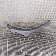 Ornament picurator haion dreapta TESLA MODEL X 2018 OEM: 1047321-00-D | 10036476