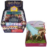 Pachet - Jucarie Interactiva Bitzee &bdquo;Wizarding World&rdquo; Harry Potter + Figurina Schleich, Pegasus Impodobit, Spin Master