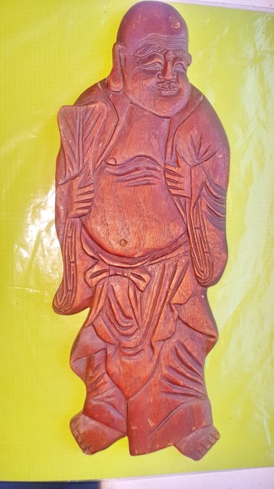 D851-BUDA-Aplica sculptata lemn mahon veche. Marimi: 36/ 14 cm.