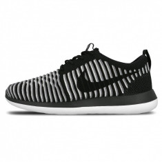 Pantofi Sport Nike W NIKE ROSHE TWO FLYKNIT