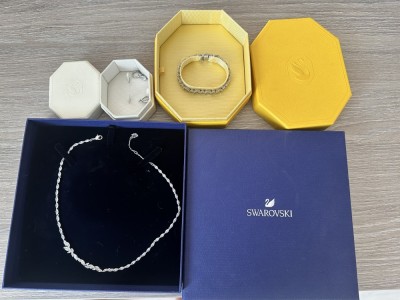 Bijterii Swarovski foto