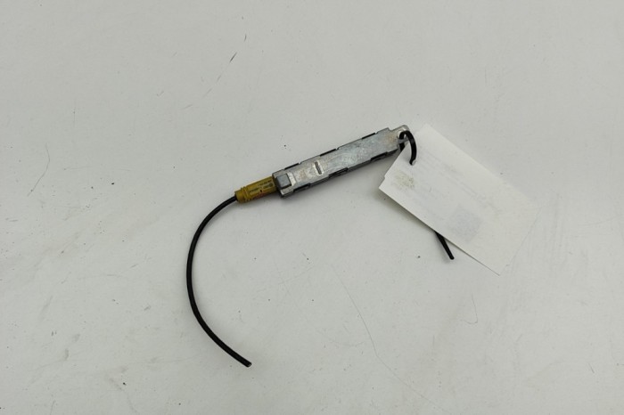 Amplificator de antena VW PASSAT Variant B7 365 2012 OEM: 3AF035552D | 31045784