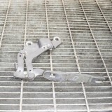 Balama capota dreapta față BMW 3 E90 2009 OEM: 7115264 10000588