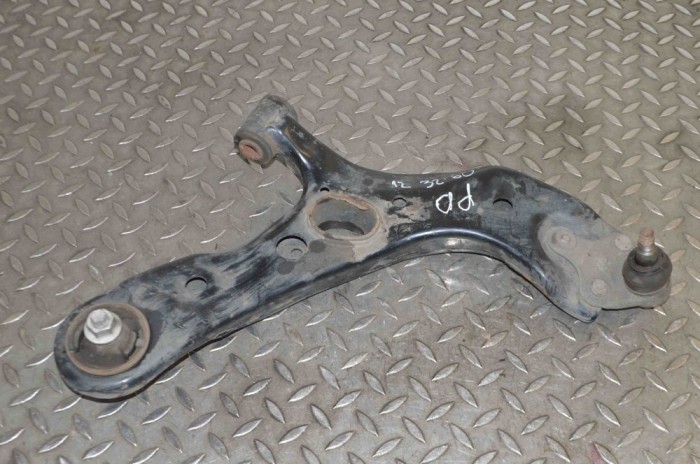 Braț inferior dreapta față LEXUS NX _Z1_ 2019