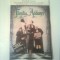 FAMILIA ADDAMS ~ ELIZABETH FAUCHER